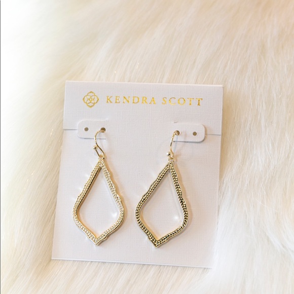 Kendra Scott Jewelry - KENDRA SCOTT - Sophia Drop Earrings In Gold